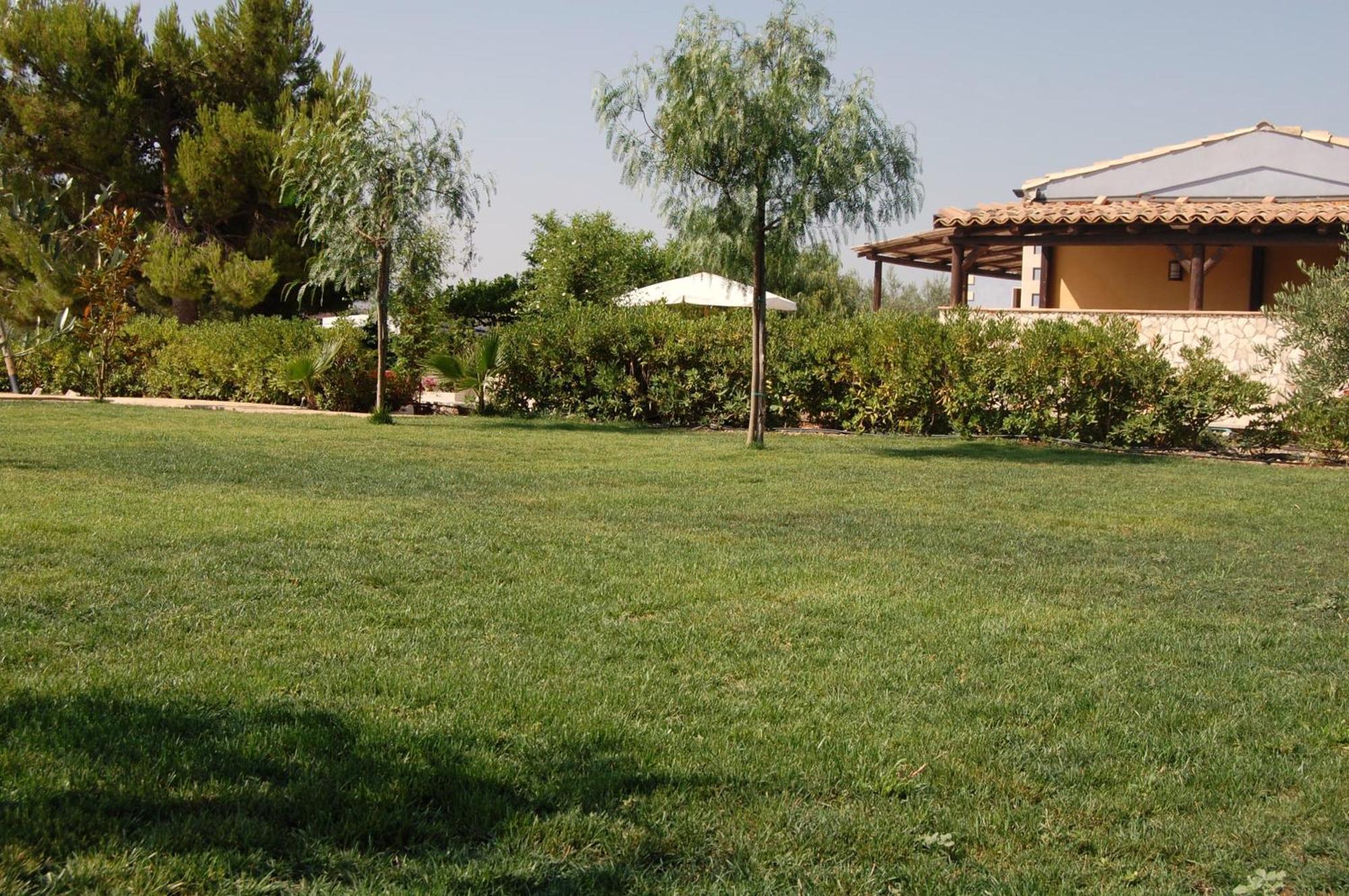 Terre Iblee Resort كيارامونتي غولفي المظهر الخارجي الصورة