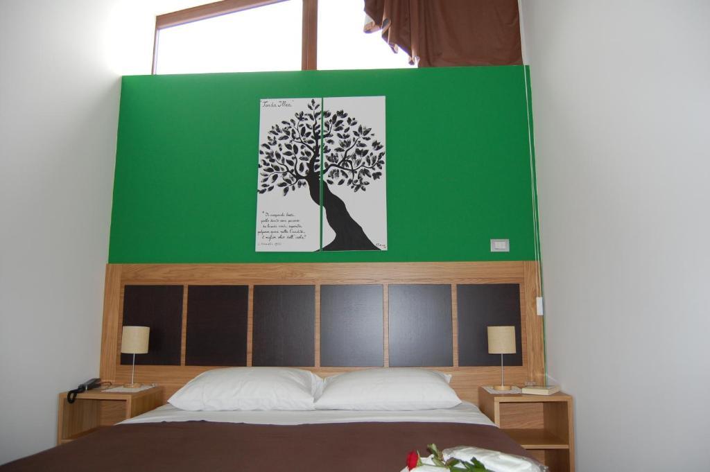Terre Iblee Resort كيارامونتي غولفي الغرفة الصورة