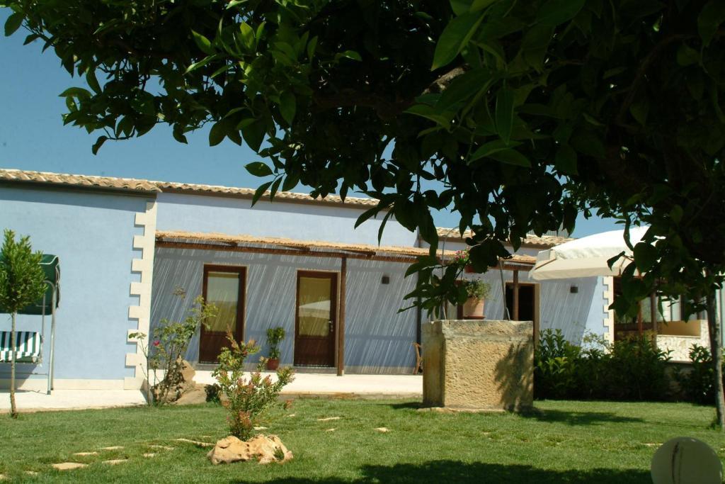 Terre Iblee Resort كيارامونتي غولفي المظهر الخارجي الصورة