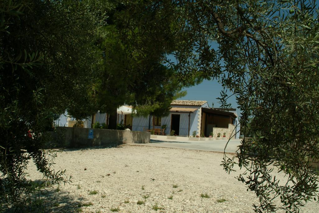 Terre Iblee Resort كيارامونتي غولفي المظهر الخارجي الصورة