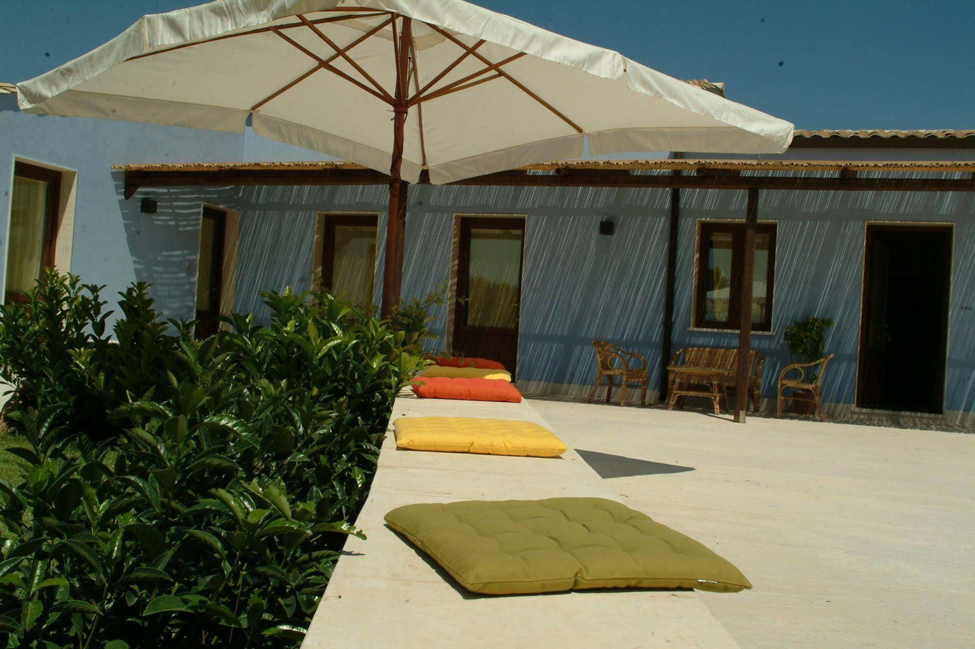 Terre Iblee Resort كيارامونتي غولفي المظهر الخارجي الصورة