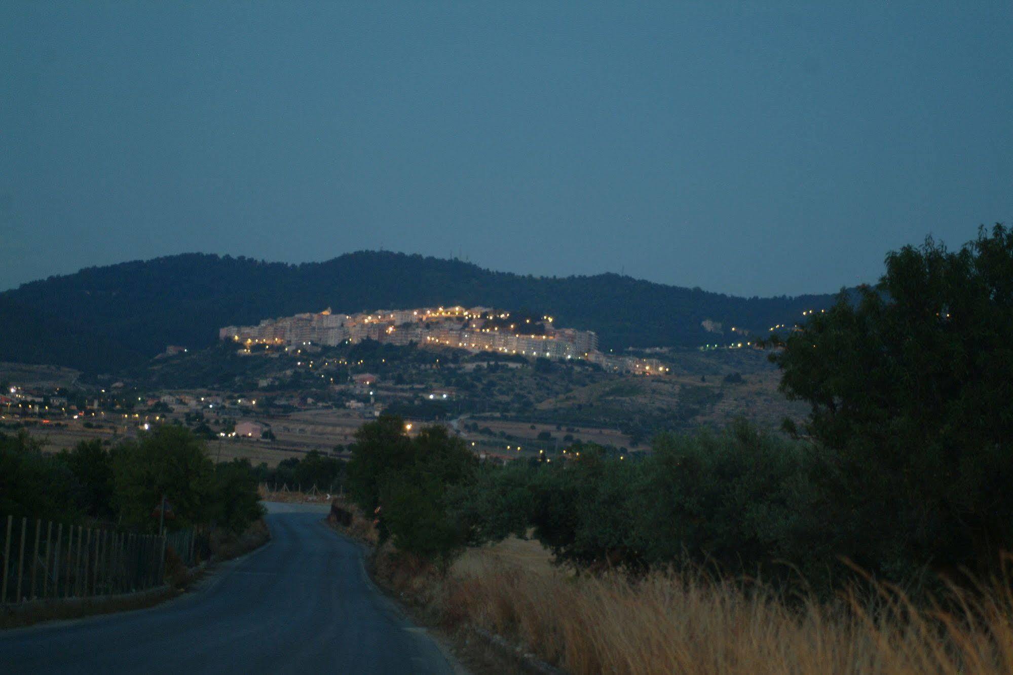 Terre Iblee Resort كيارامونتي غولفي المظهر الخارجي الصورة