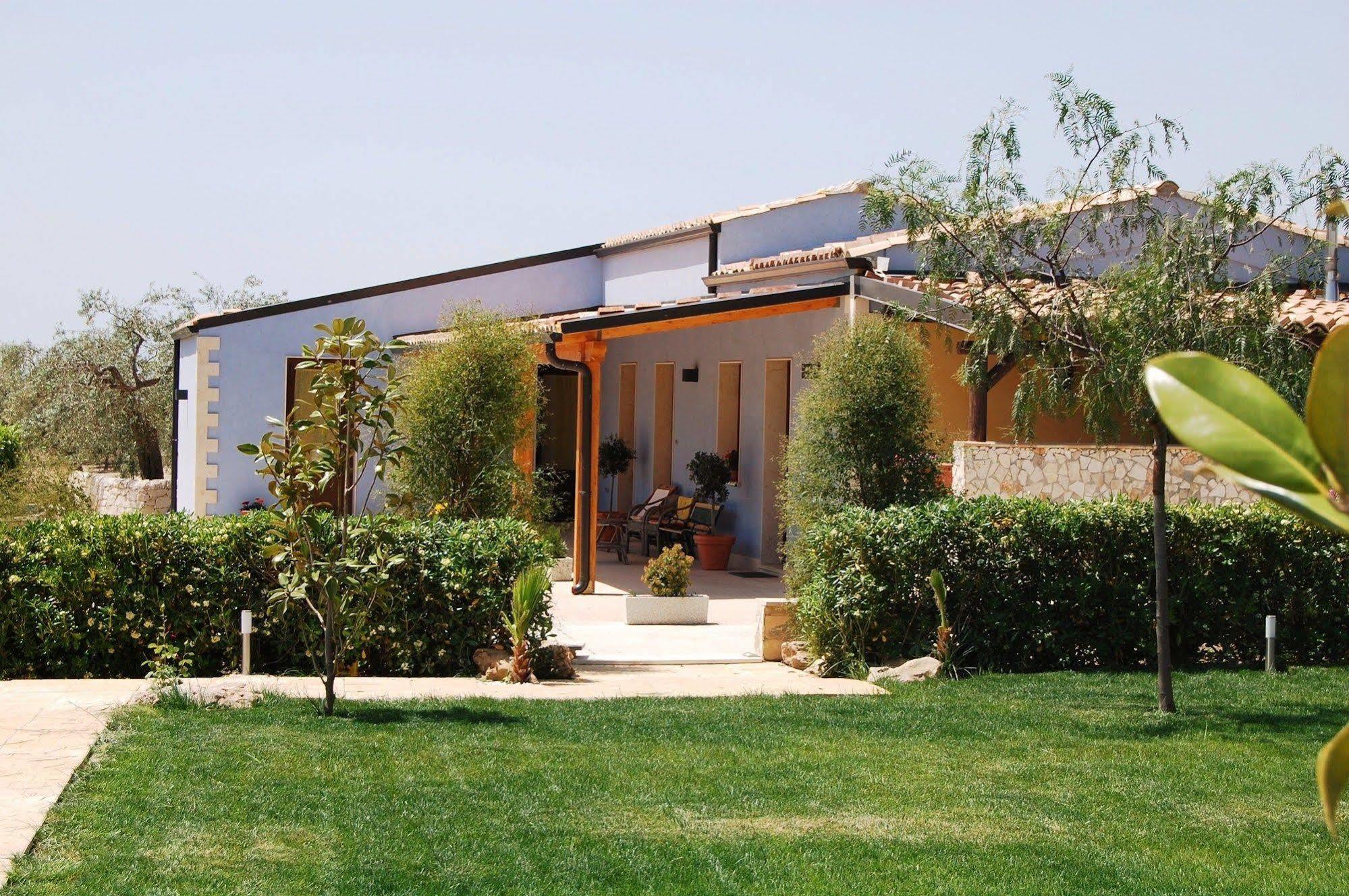 Terre Iblee Resort كيارامونتي غولفي المظهر الخارجي الصورة